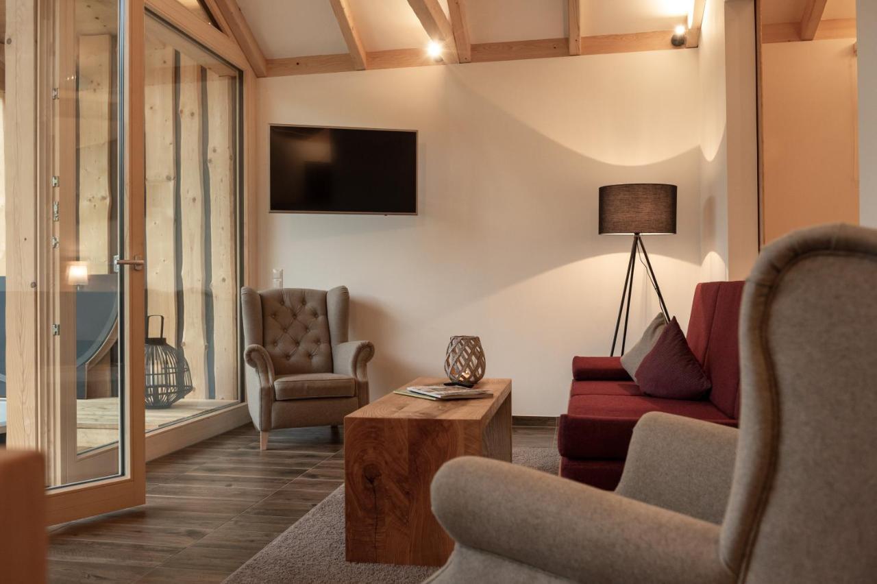 Forstgut - Premium Waldchalets Und Lodge Suiten Regen Exterior foto