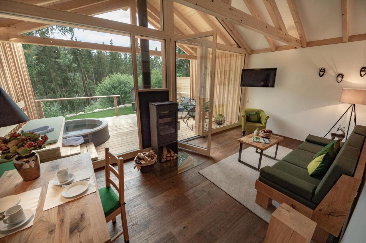 Forstgut - Premium Waldchalets Und Lodge Suiten Regen Exterior foto